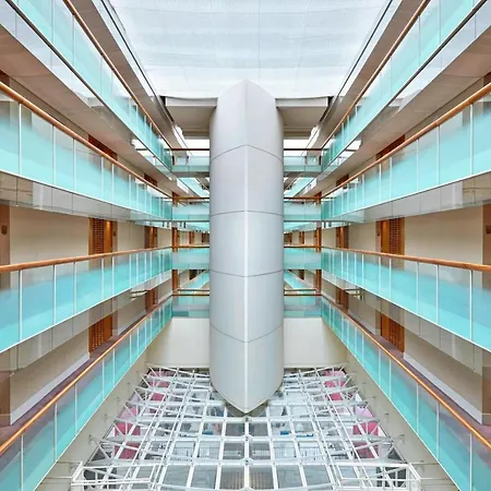 Sheraton Paris Charles De Gaulle Airport 4* Ρουασί-αν-Φρανς