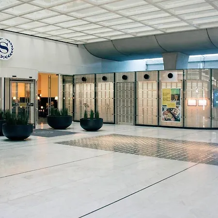 Sheraton Paris Charles De Gaulle Airport 4*