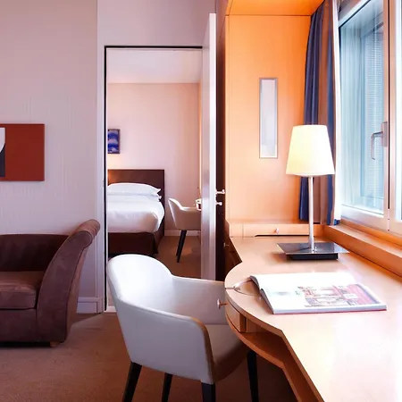 Sheraton Paris Charles De Gaulle Airport Hotel 4*
