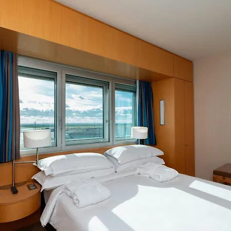 Hotel Sheraton Paris Charles De Gaulle Airport