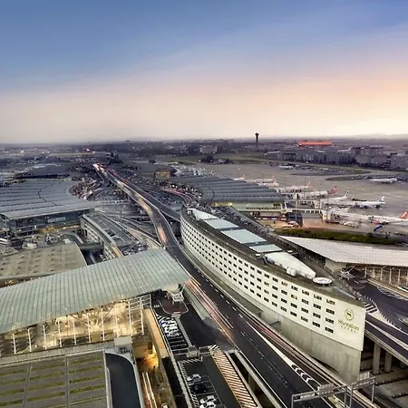Sheraton Paris Charles De Gaulle Airport Hotel 4*